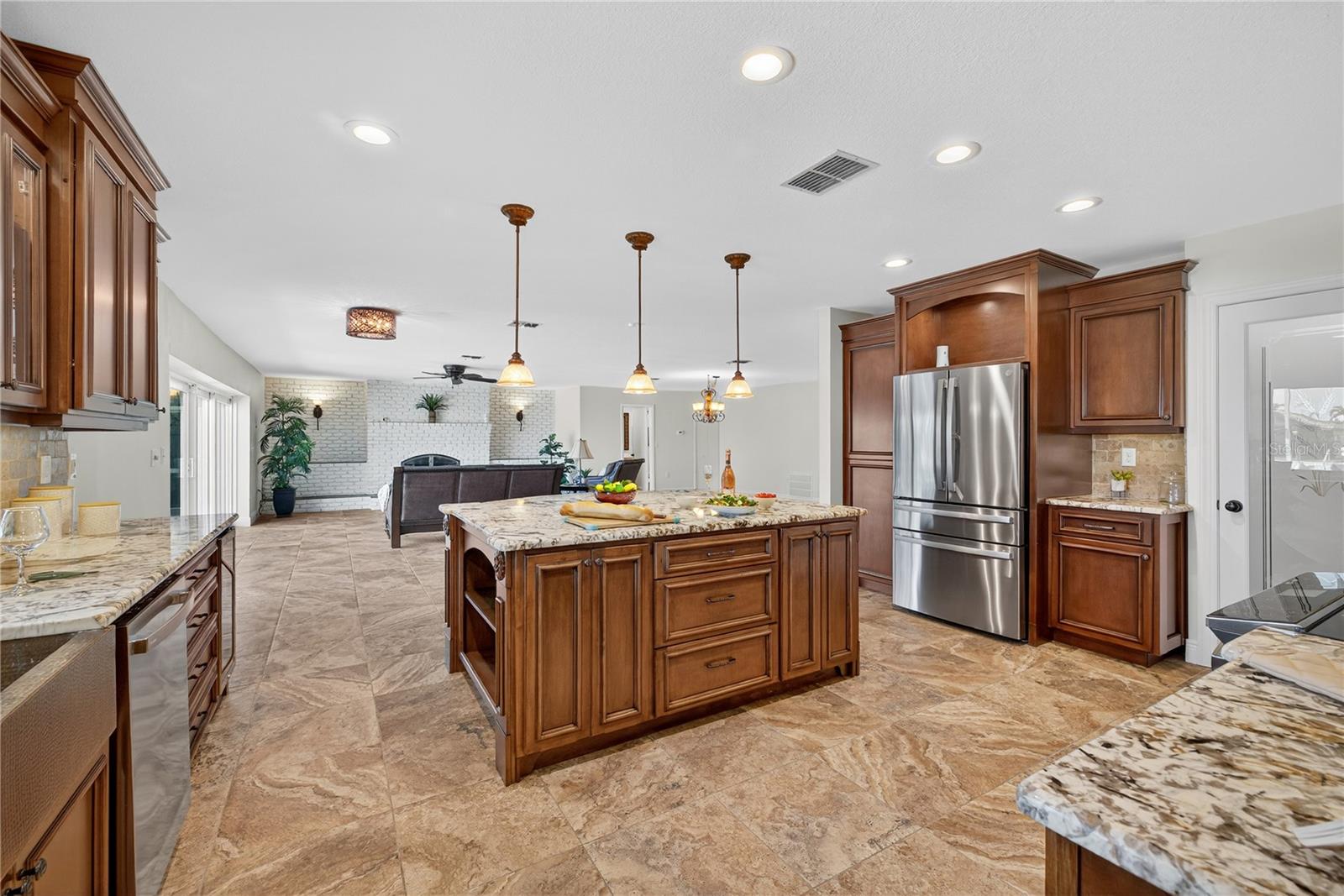 Image 25 of 100 For 5124 South Shore Drive