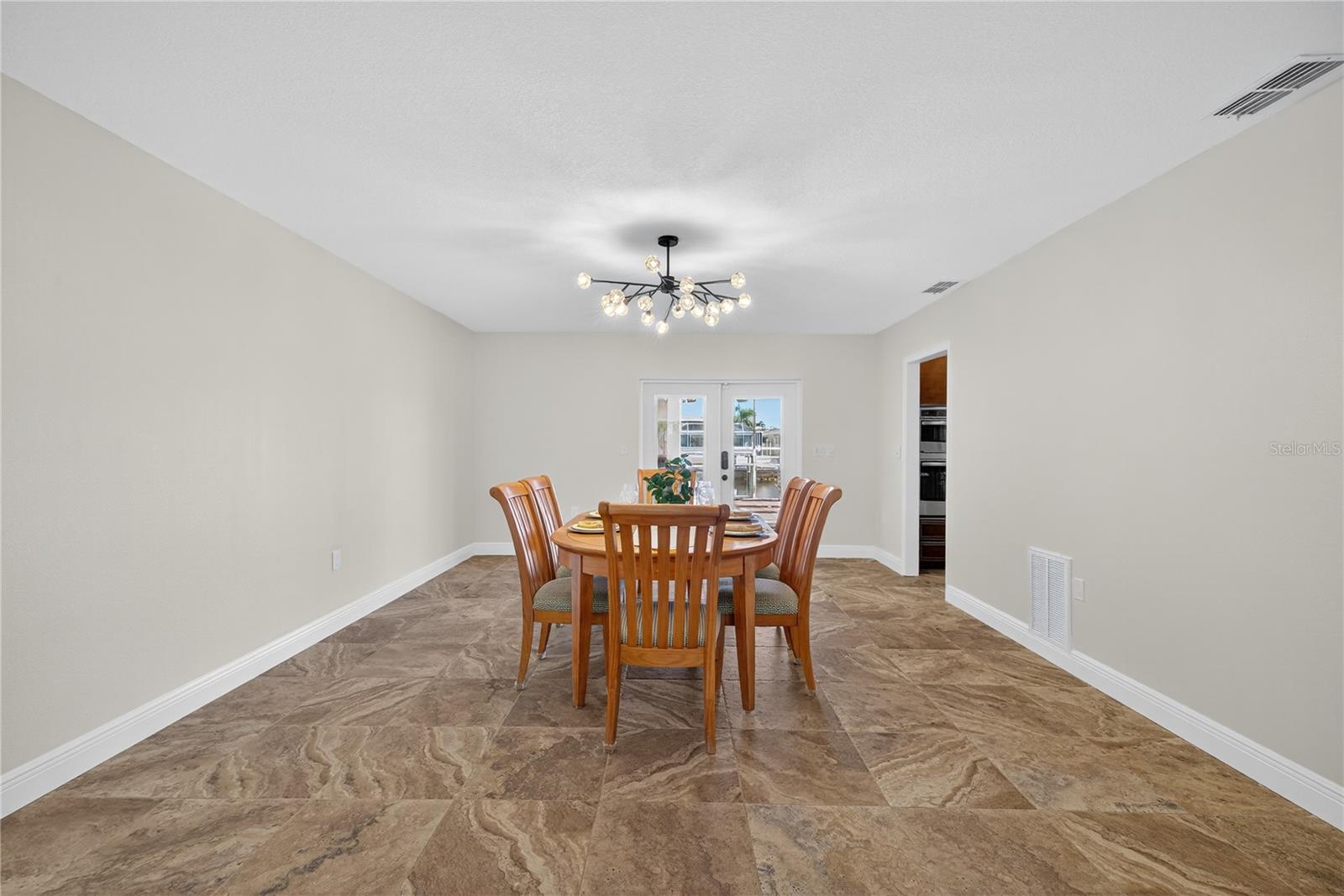 Image 29 of 100 For 5124 South Shore Drive