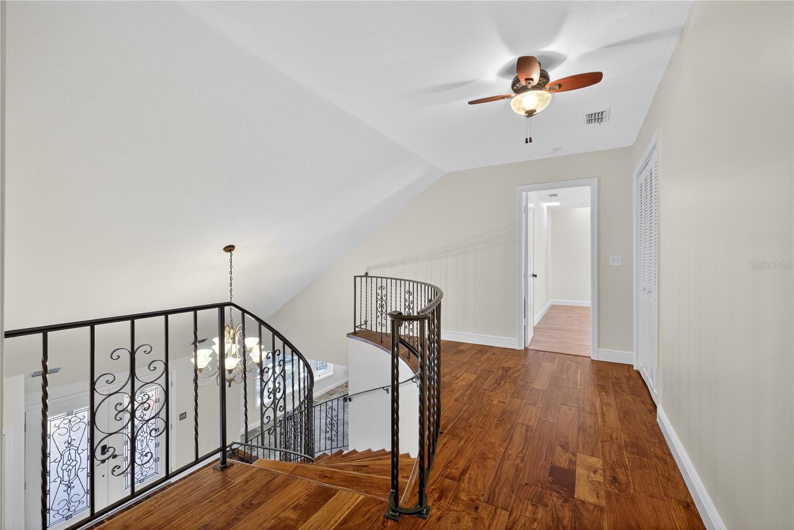 Image 31 of 100 For 5124 South Shore Drive