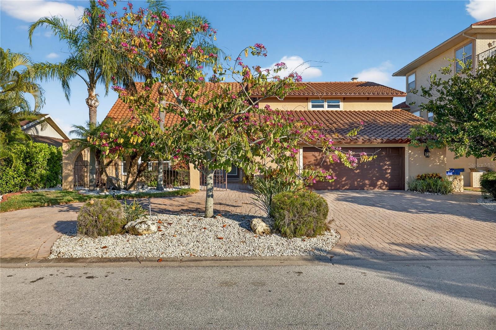 Image 83 of 100 For 5124 South Shore Drive