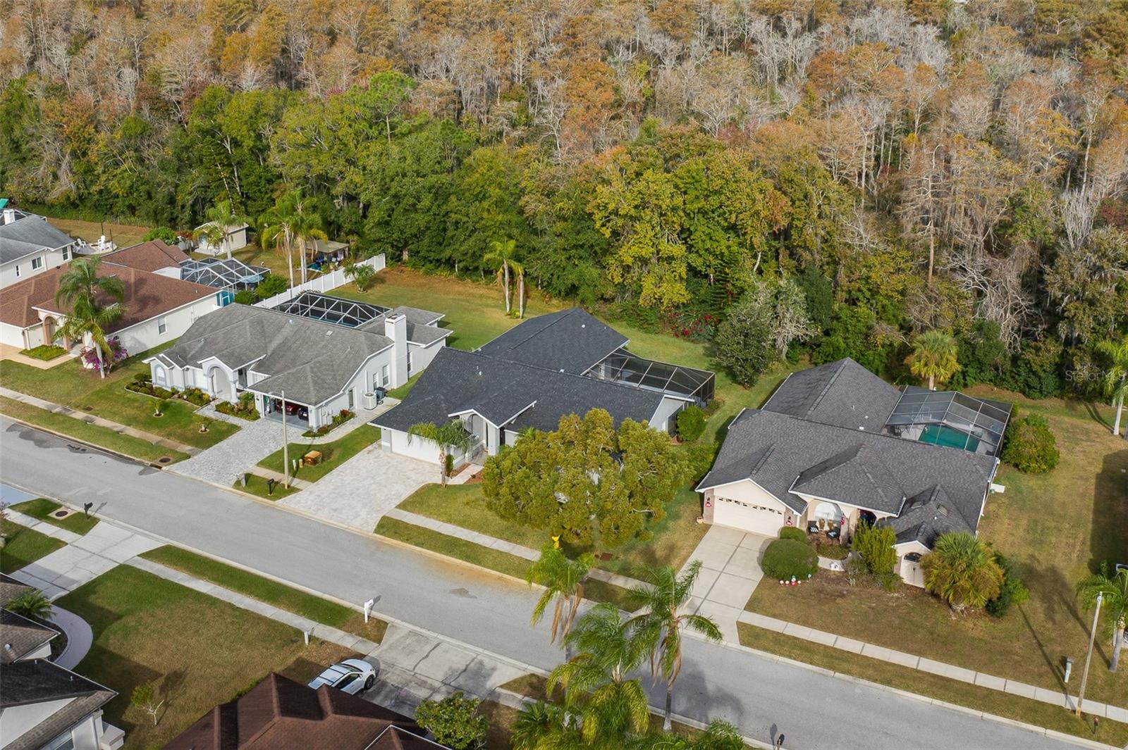 Listing photo id 33 for 1455 Haverhill Drive