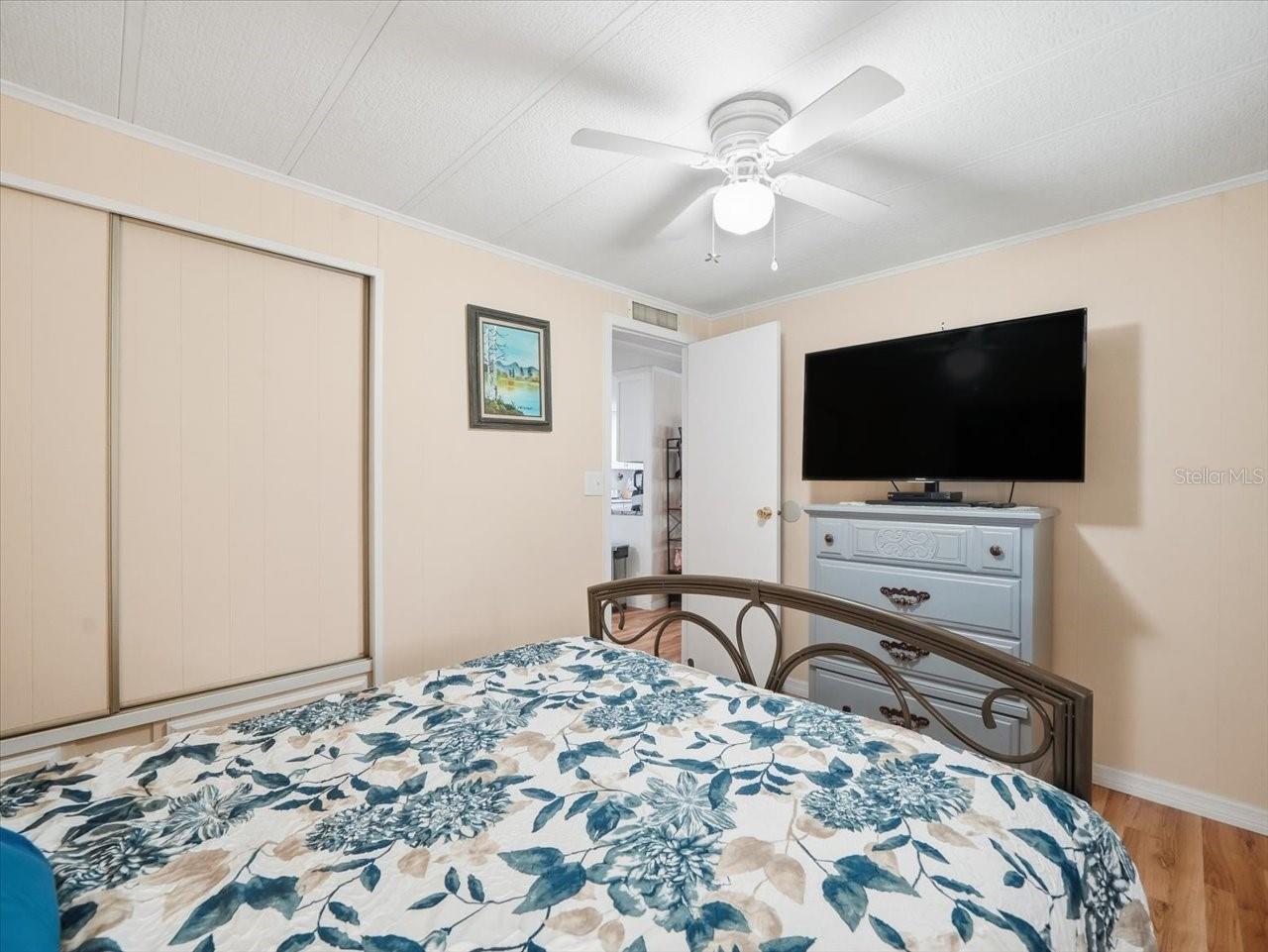 Image 23 of 39 For 1422 Reed Terrace