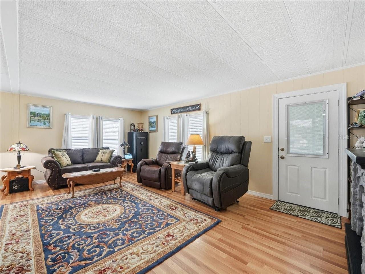 Image 4 of 39 For 1422 Reed Terrace