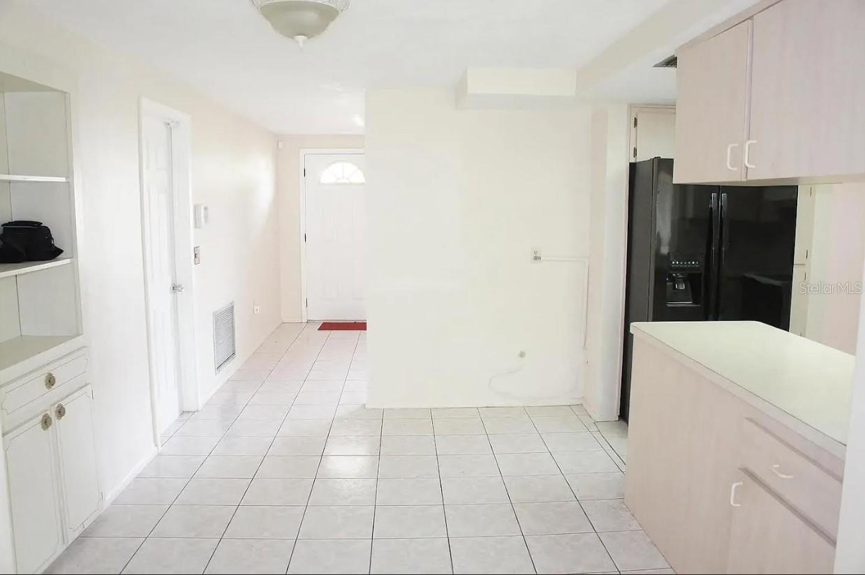 Image 3 of 13 For 7608 Camelot Road