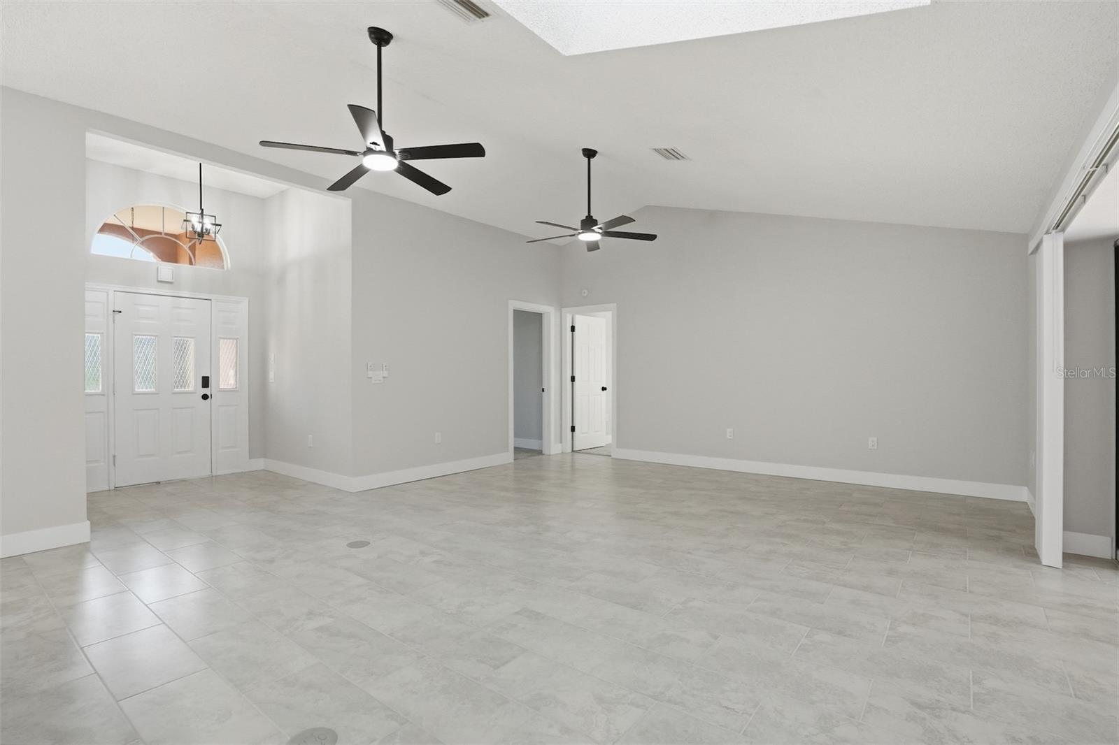 Image 10 of 57 For 11449 Emerald Ridge Court