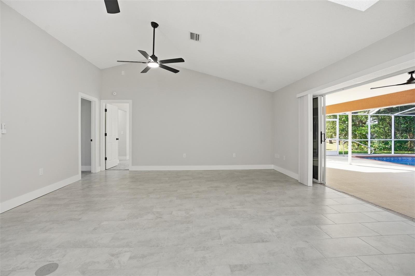 Image 17 of 57 For 11449 Emerald Ridge Court