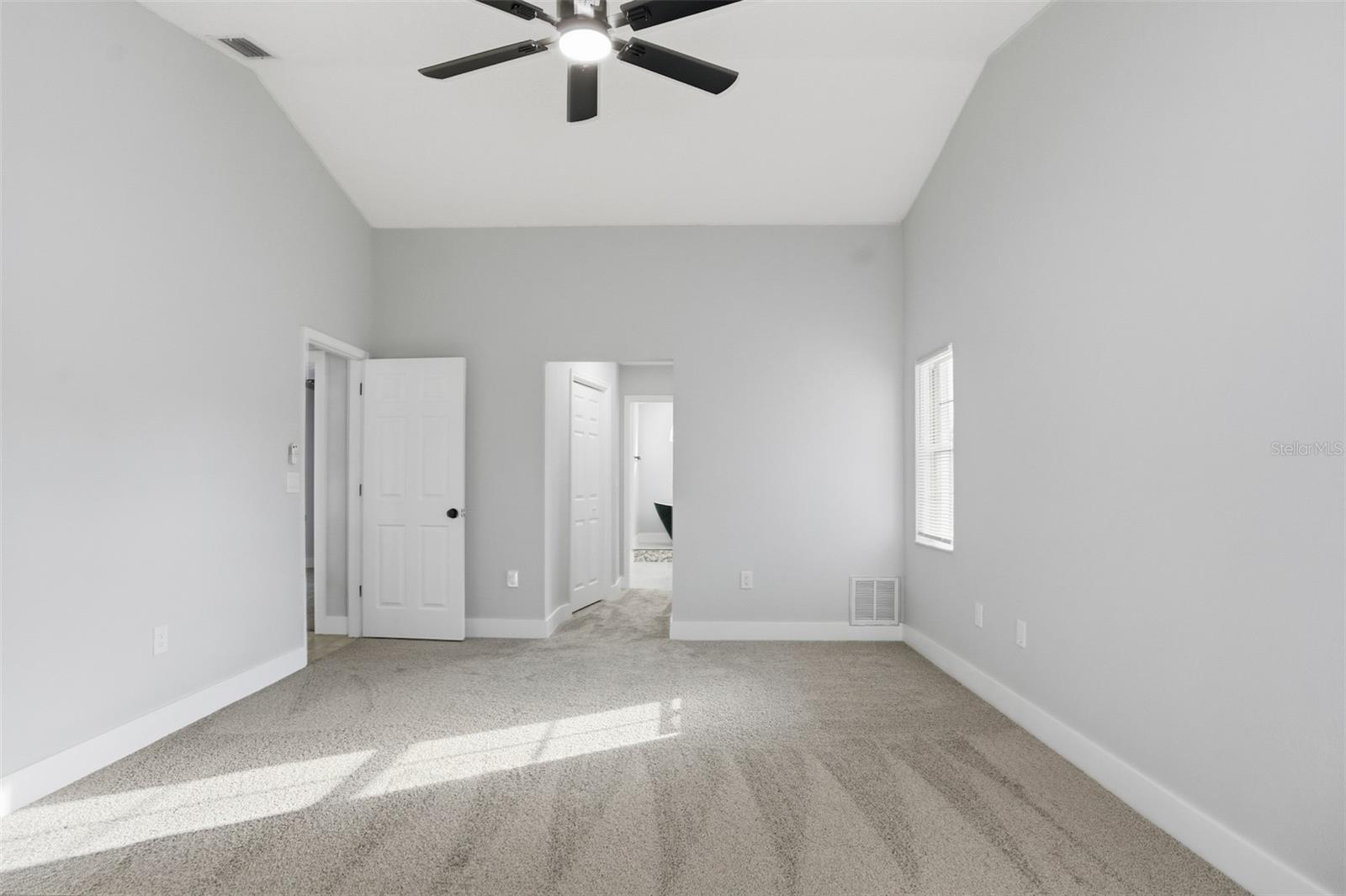 Image 20 of 57 For 11449 Emerald Ridge Court