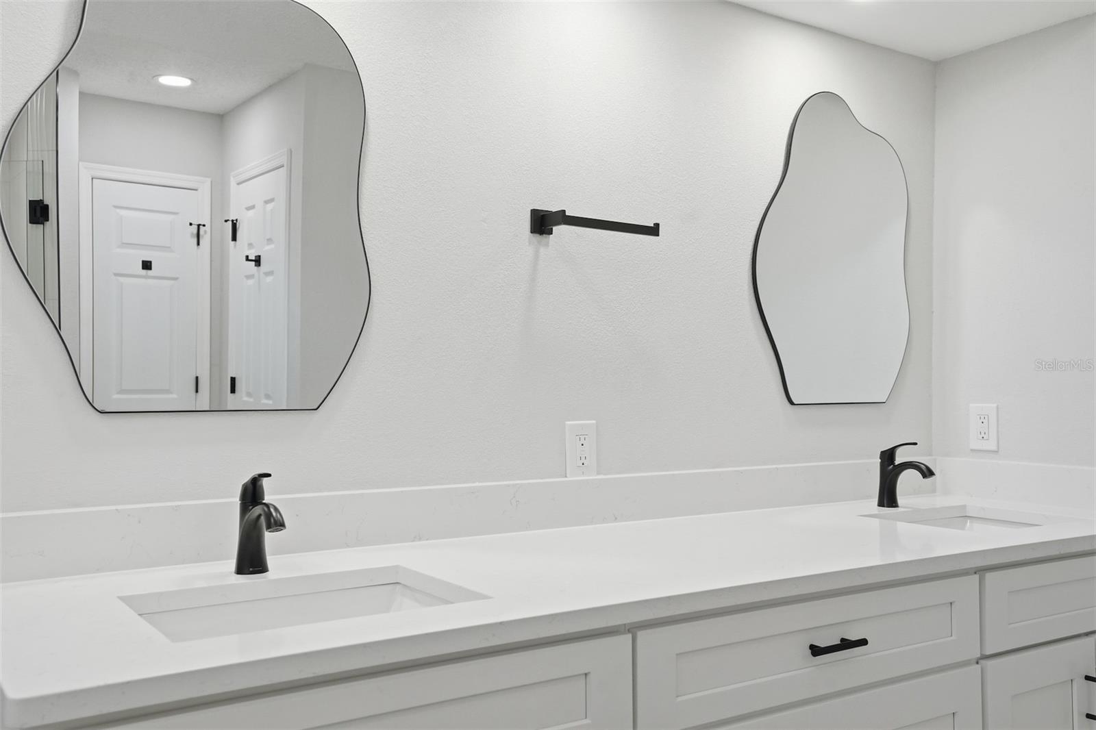 Image 34 of 57 For 11449 Emerald Ridge Court