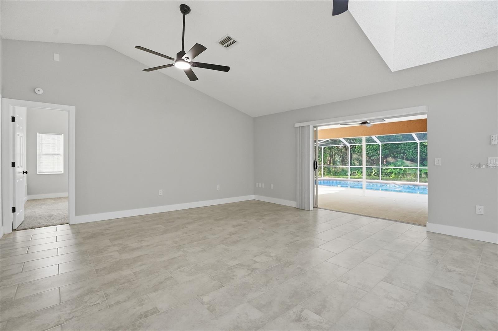 Image 7 of 57 For 11449 Emerald Ridge Court