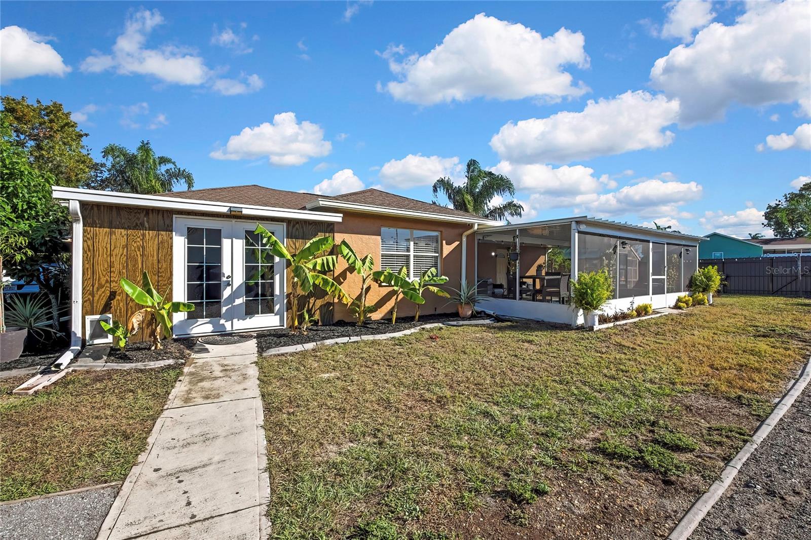 Image 32 of 40 For 10398 Claymore Street