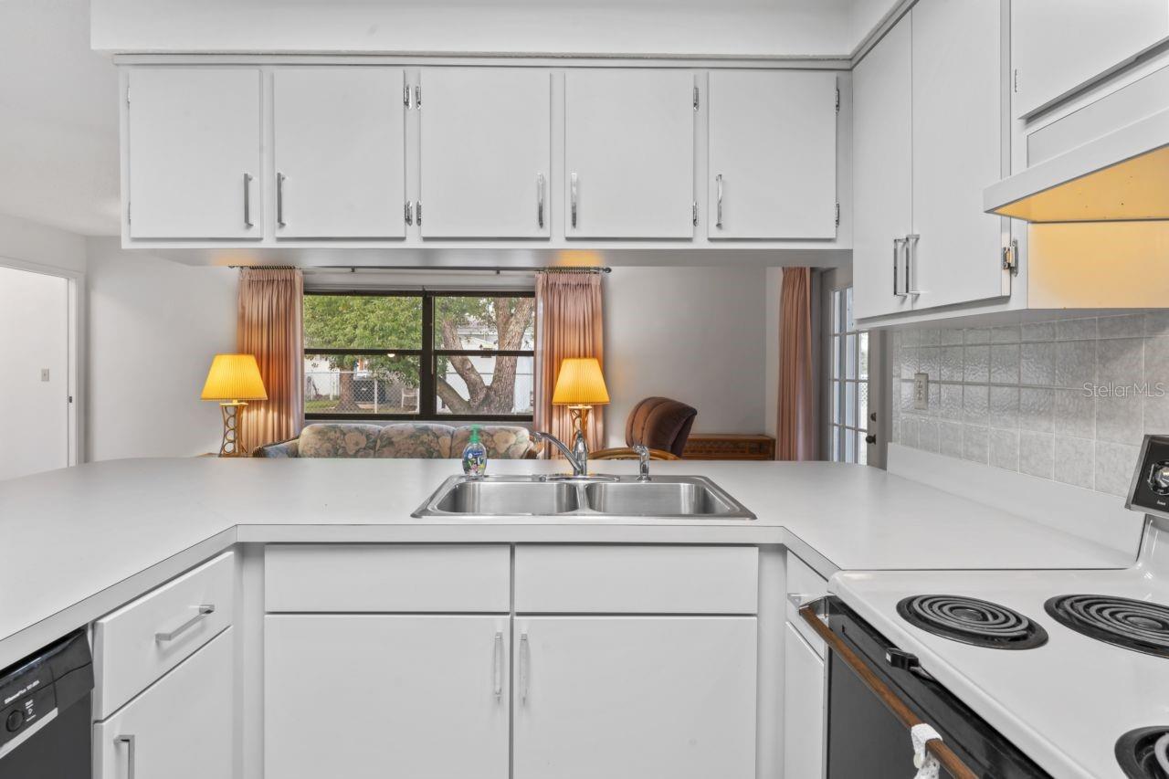 Image 15 of 64 For 9115 Glen Moor Lane