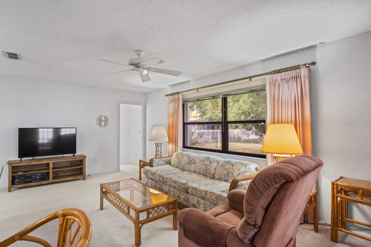 Image 18 of 64 For 9115 Glen Moor Lane