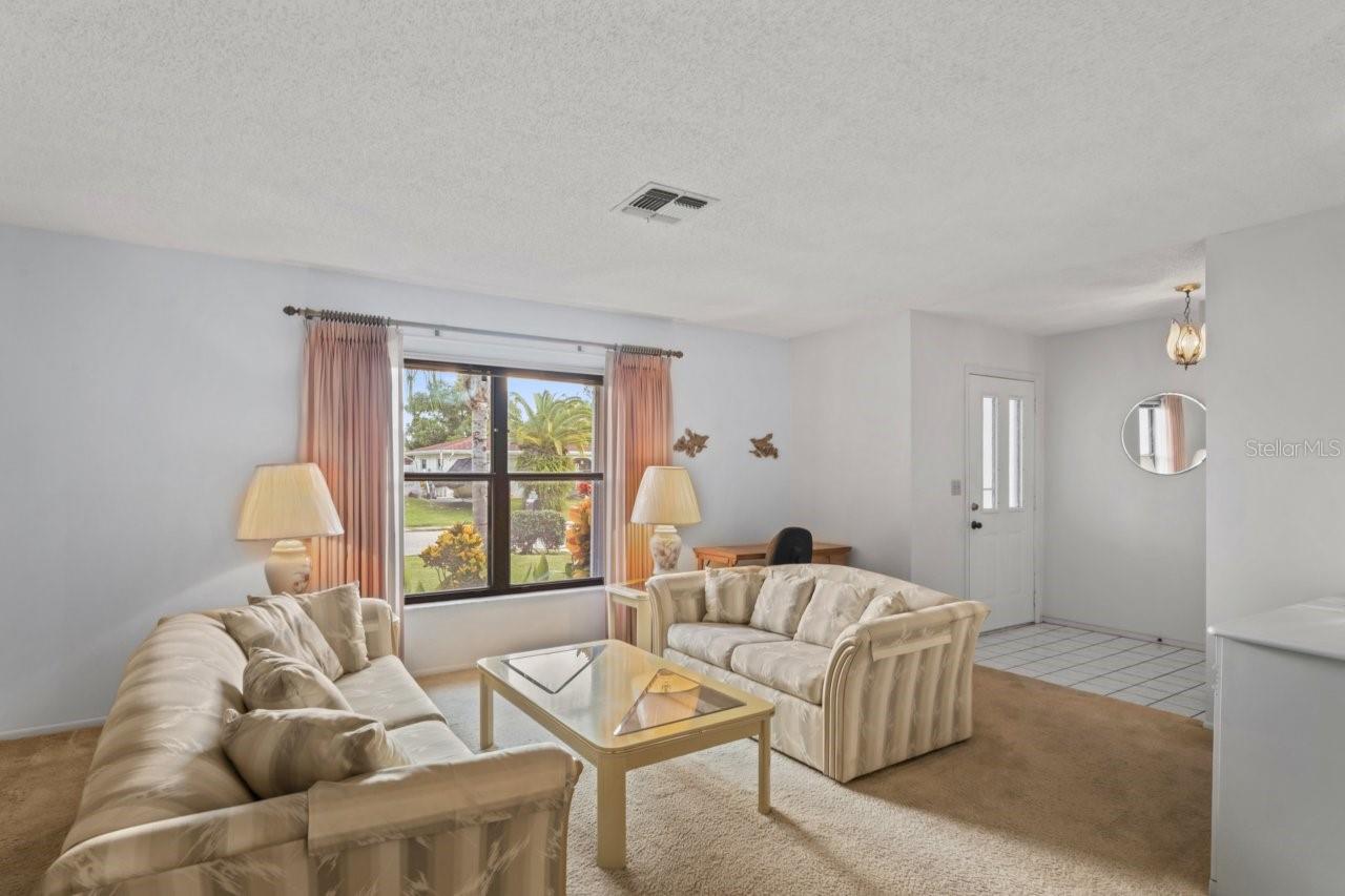 Image 20 of 64 For 9115 Glen Moor Lane