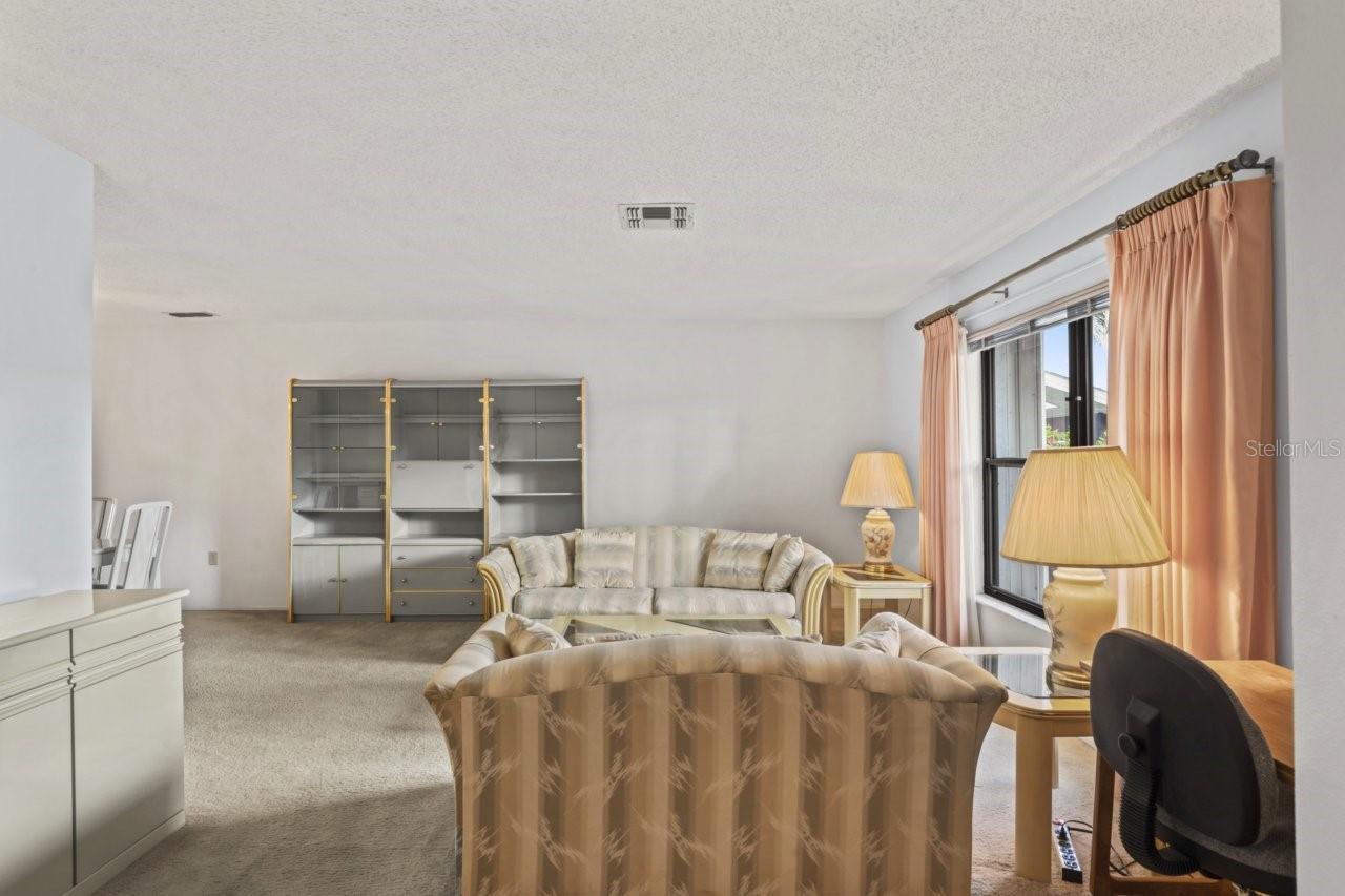 Image 21 of 64 For 9115 Glen Moor Lane