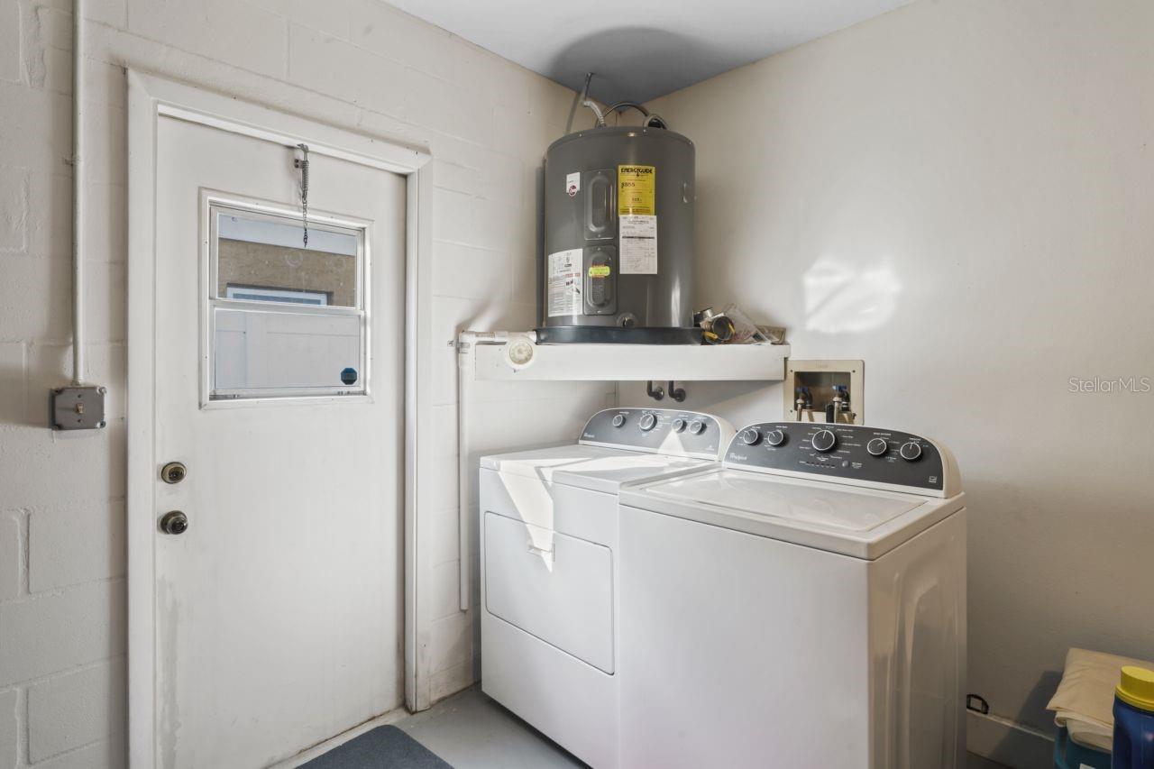 Image 24 of 64 For 9115 Glen Moor Lane