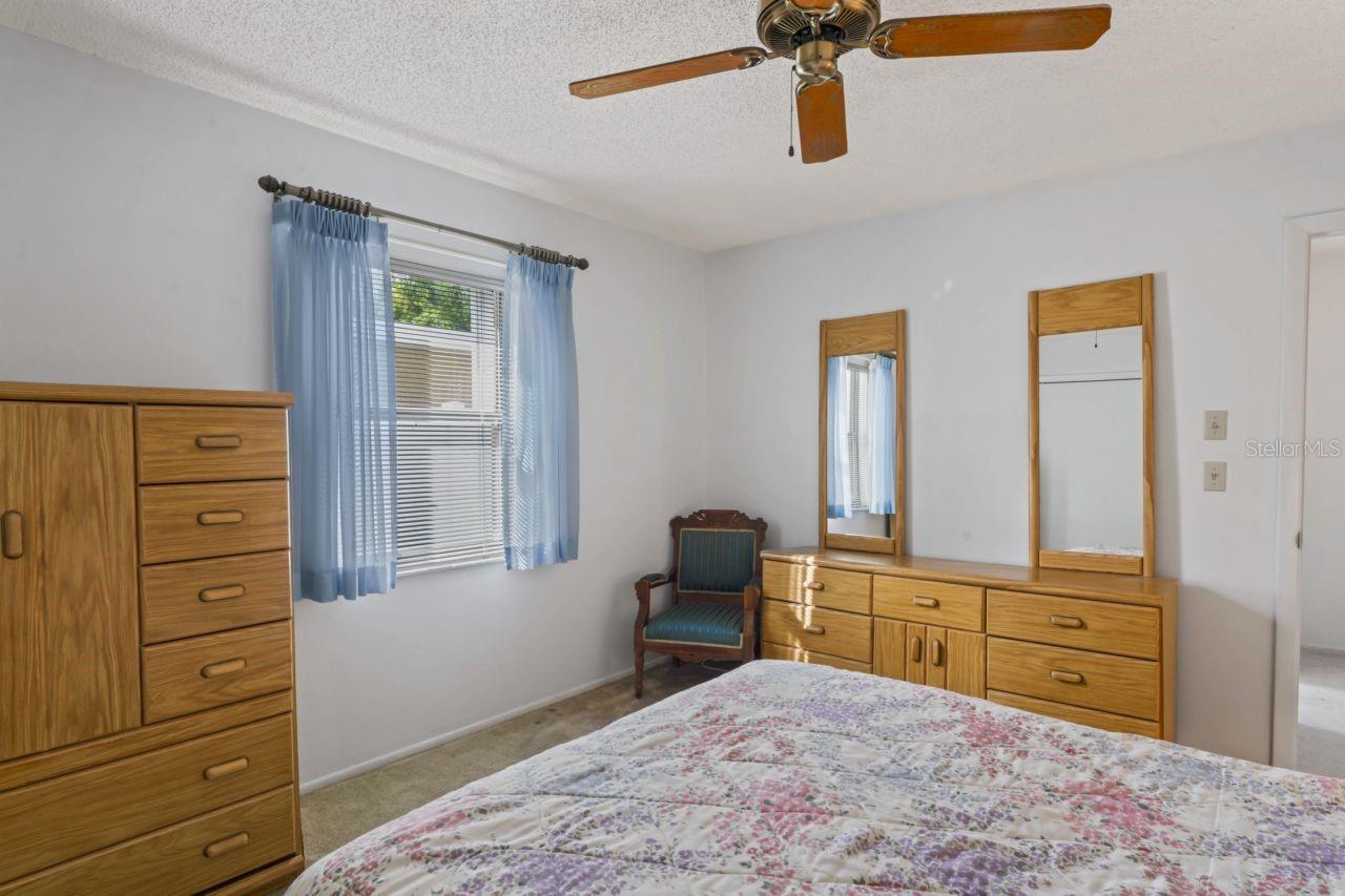 Image 26 of 64 For 9115 Glen Moor Lane