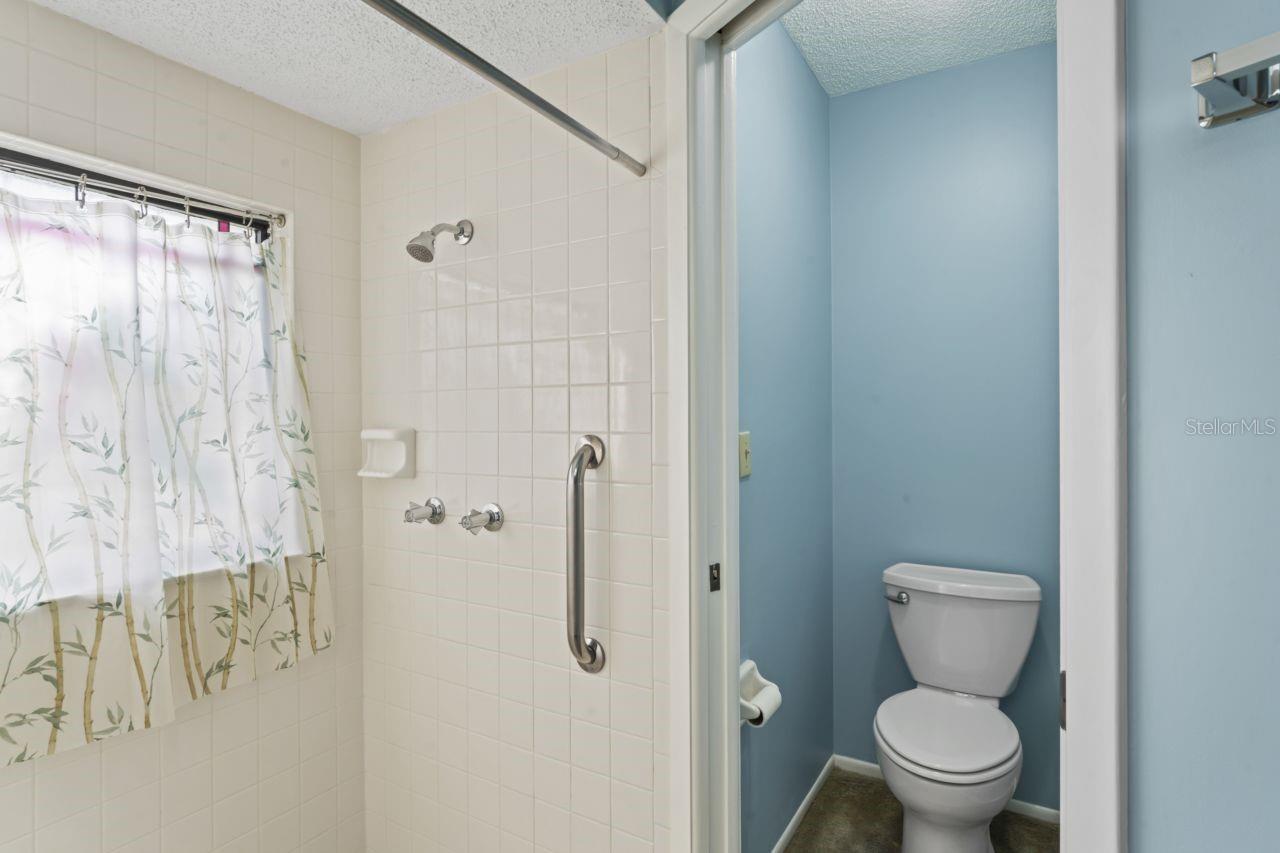 Image 35 of 64 For 9115 Glen Moor Lane