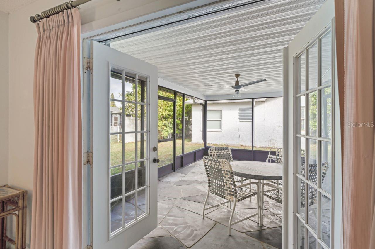 Image 39 of 64 For 9115 Glen Moor Lane