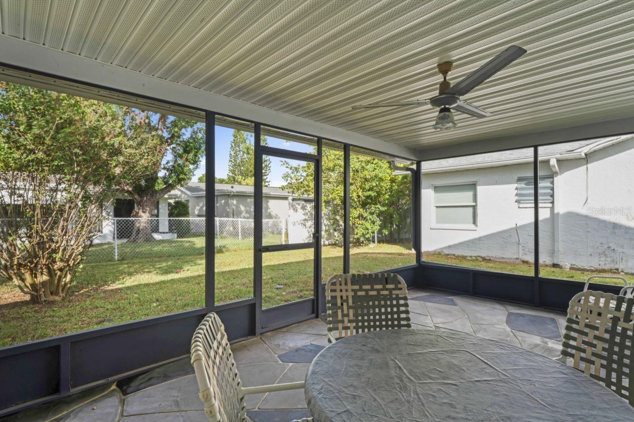 Image 46 of 64 For 9115 Glen Moor Lane