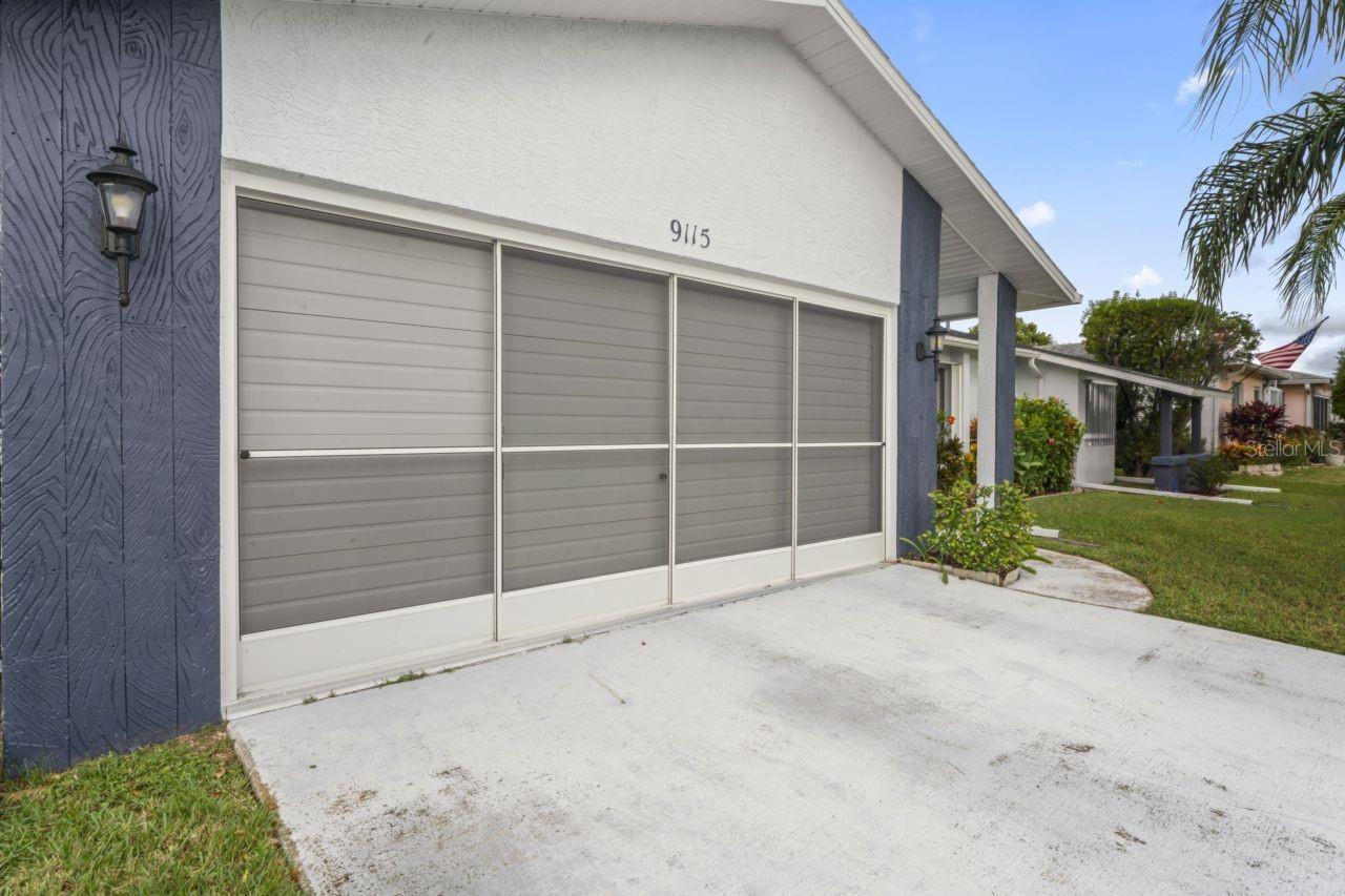 Image 47 of 64 For 9115 Glen Moor Lane