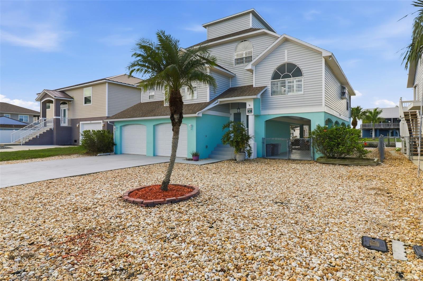 Image 4 of 35 For 7324 Islander Lane