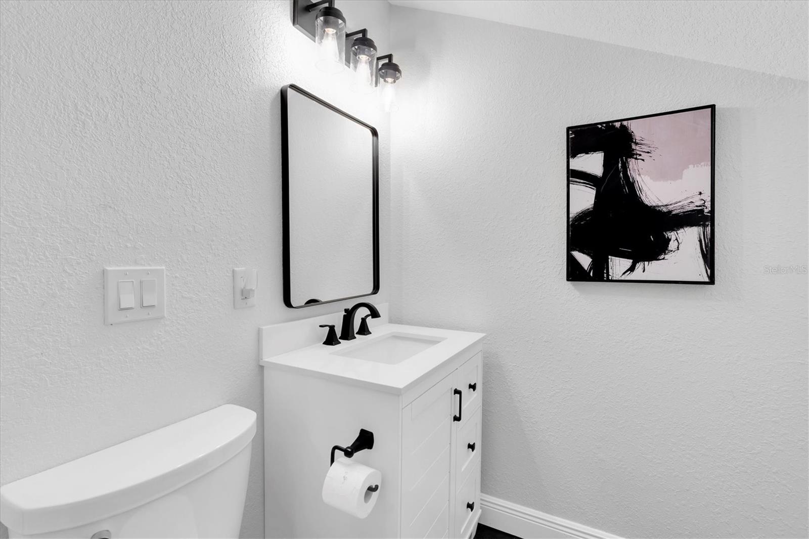 Image 38 of 63 For 11602 Lakeview Drive