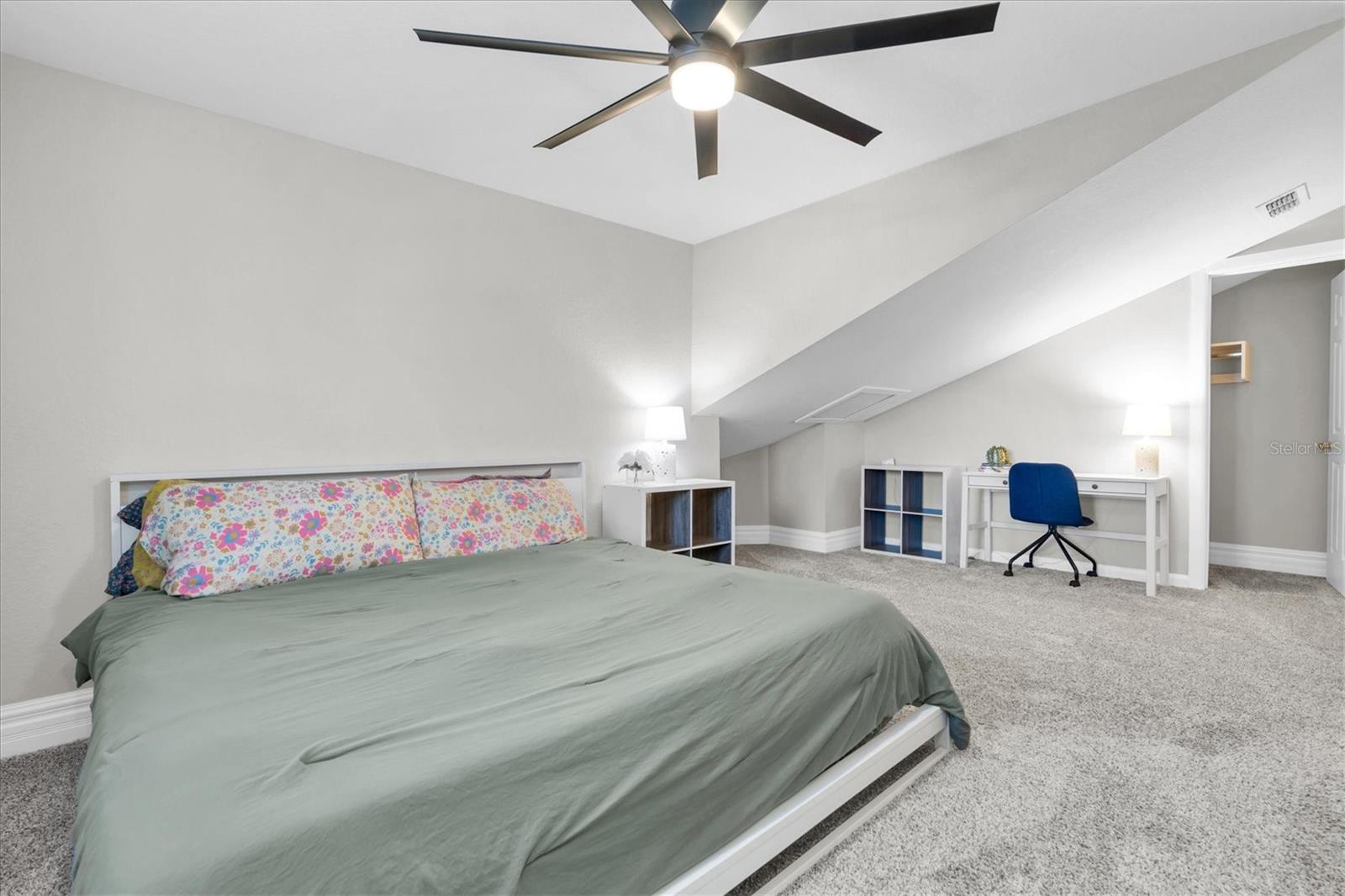 Image 40 of 63 For 11602 Lakeview Drive