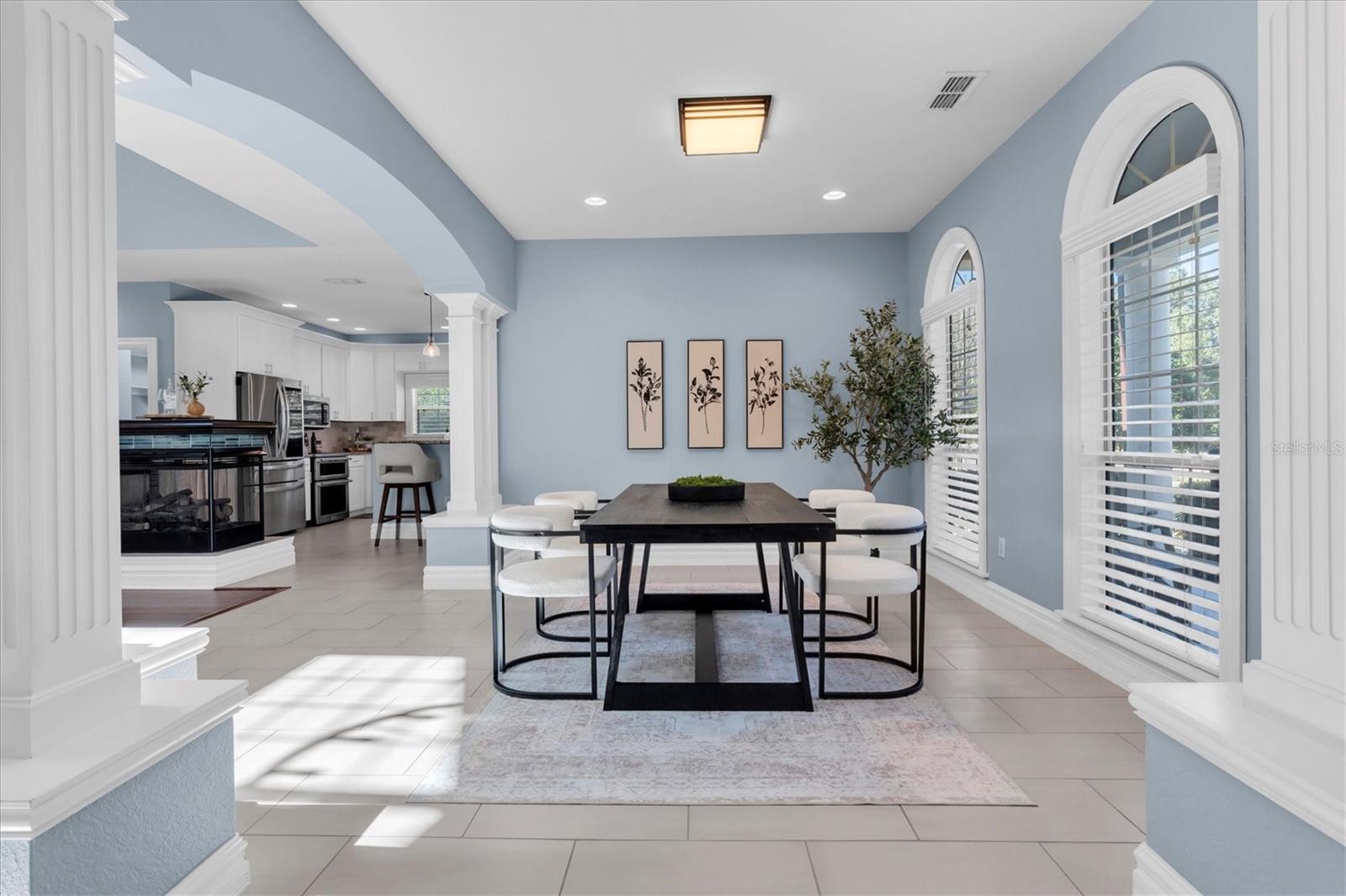 Image 6 of 63 For 11602 Lakeview Drive