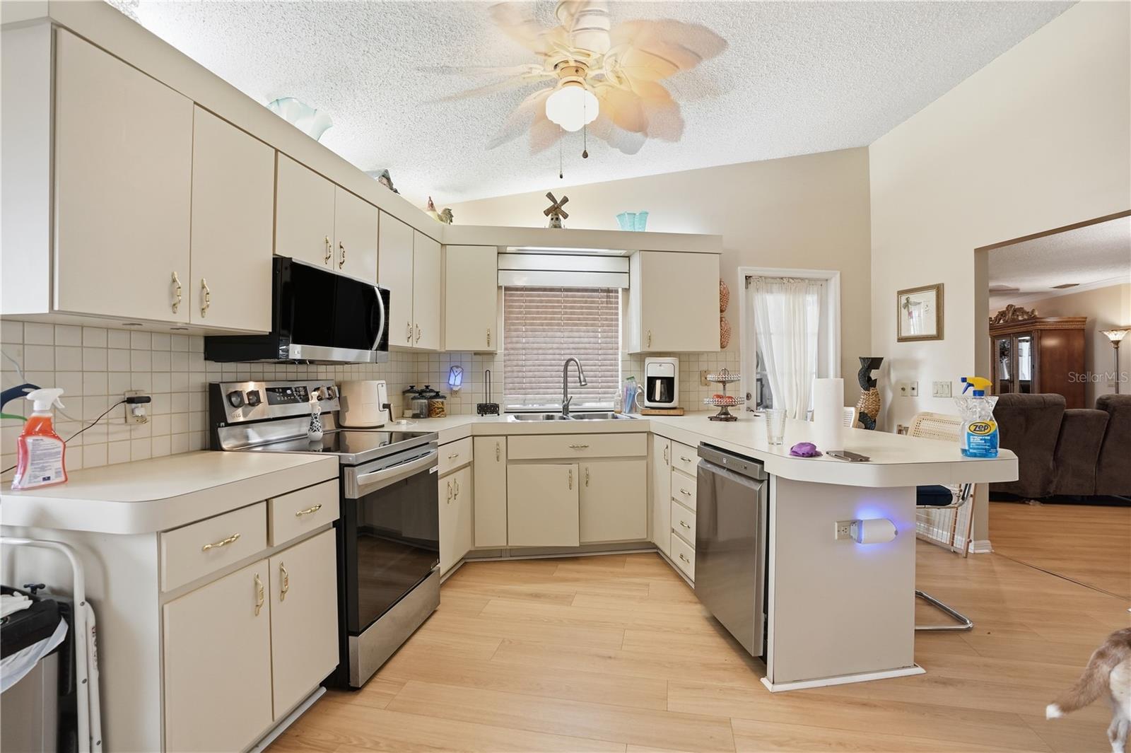 Image 10 of 33 For 1250 Masada Lane