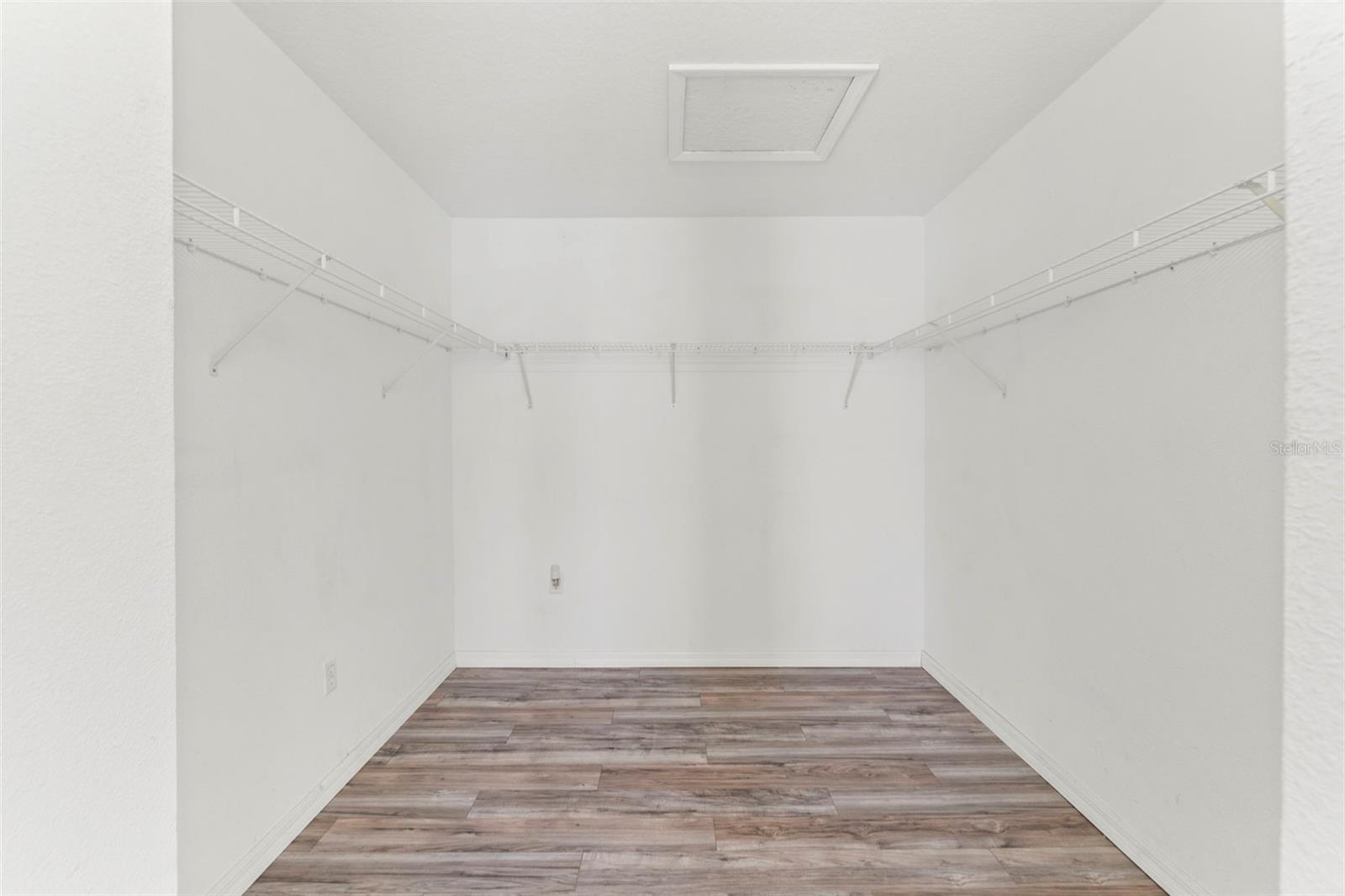 Image 23 of 42 For 15160 Durango Circle