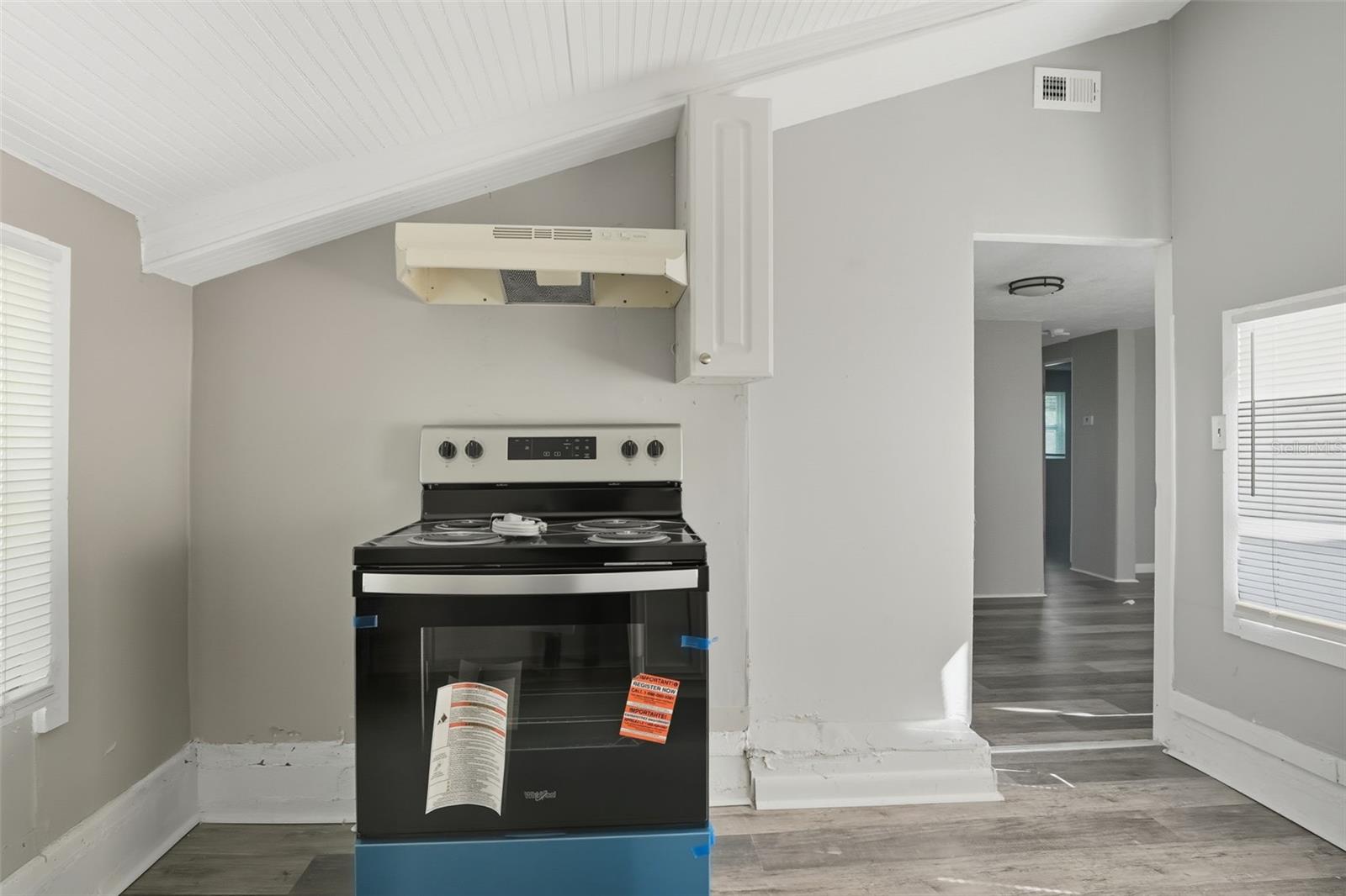 Image 10 of 34 For 7021 Hudson Avenue