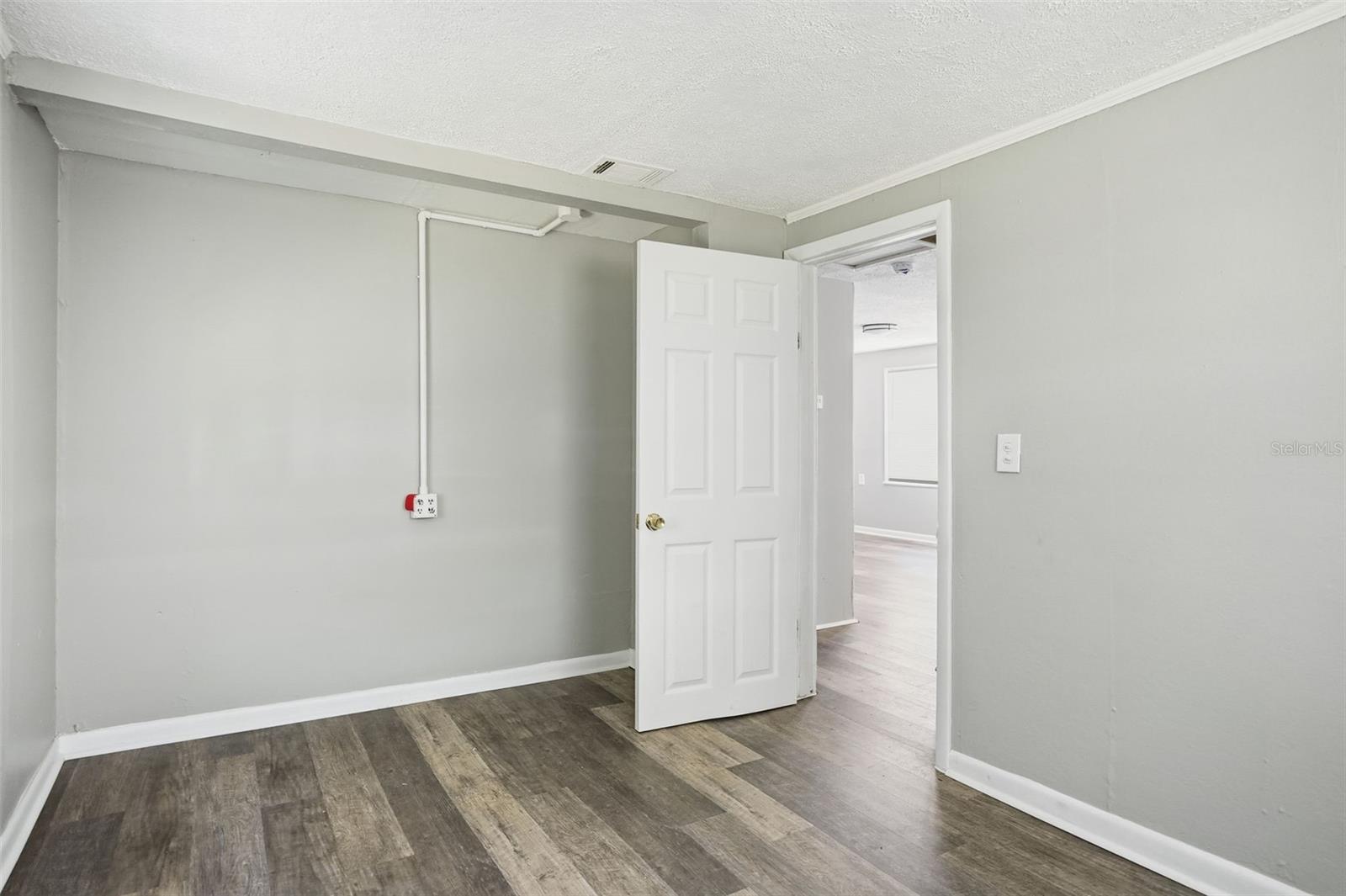 Image 17 of 34 For 7021 Hudson Avenue