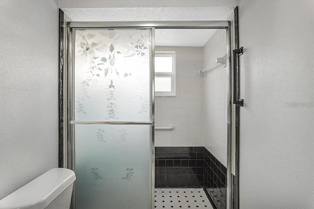 Image 13 of 23 For 4043 Topsail Trail