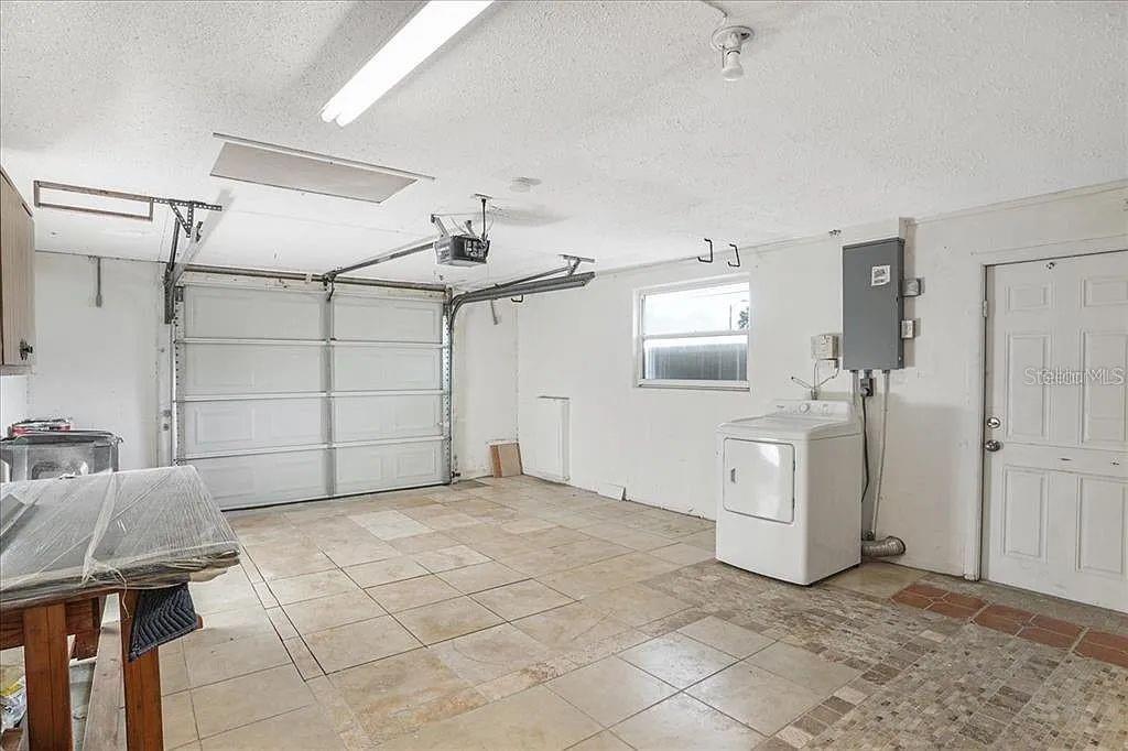 Image 17 of 23 For 4043 Topsail Trail