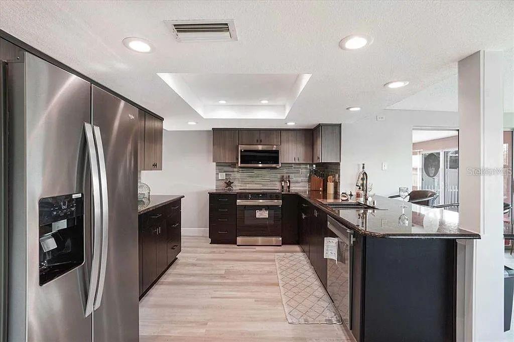 Image 8 of 23 For 4043 Topsail Trail