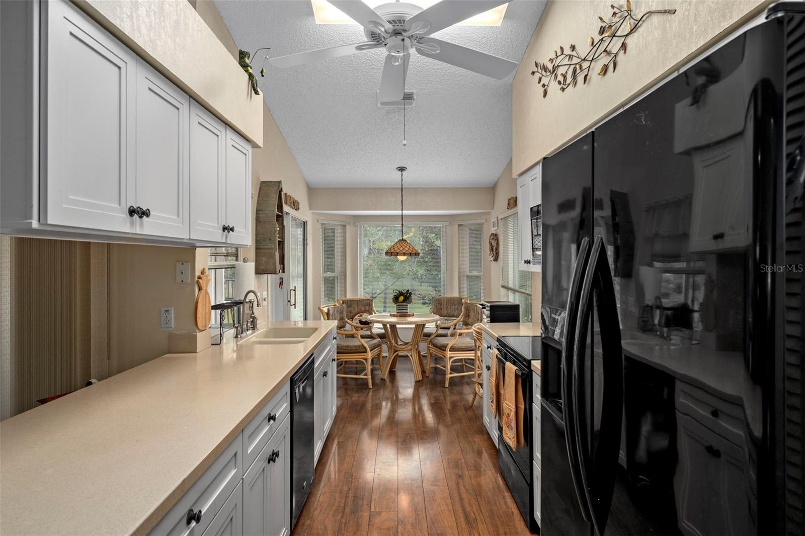 Image 12 of 41 For 2102 Springmeadow Drive