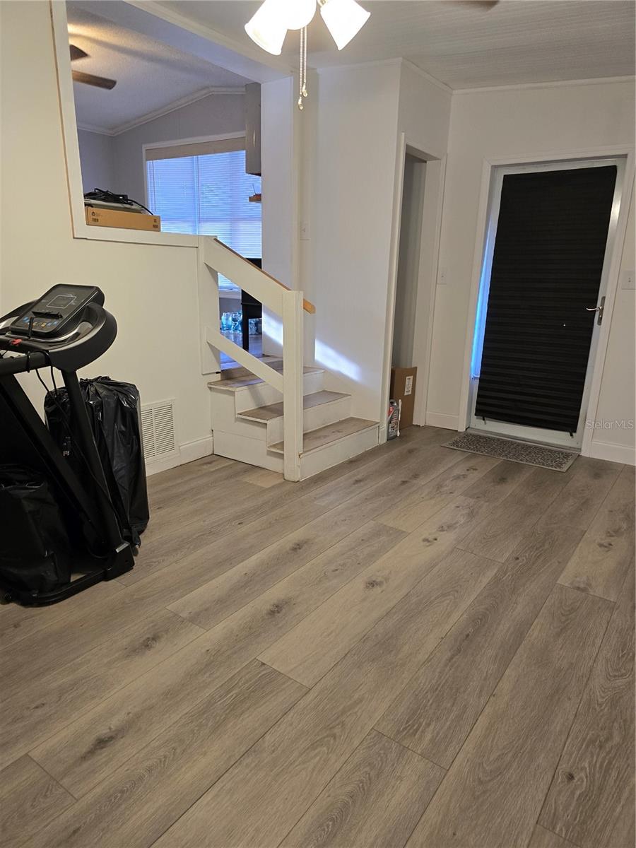 Image 2 of 9 For 9308 Stingray Drive