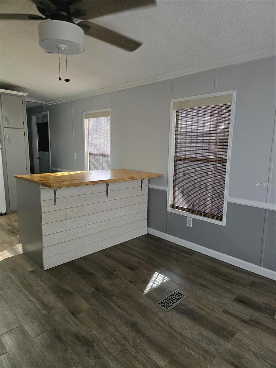 Image 5 of 9 For 9308 Stingray Drive