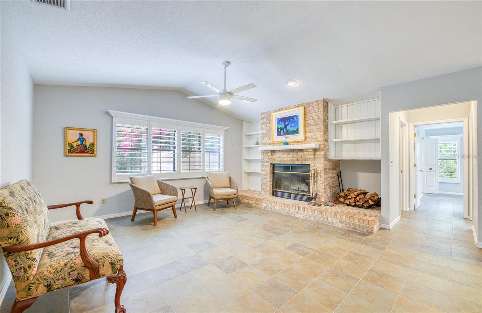 Image 10 of 58 For 44 Ridgecroft Lane