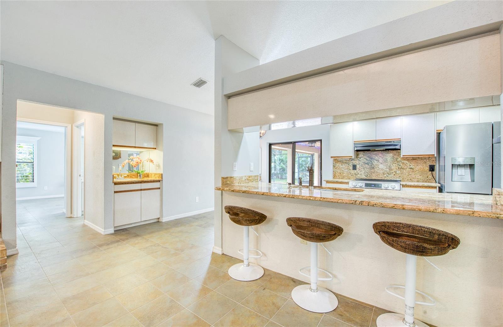 Image 14 of 58 For 44 Ridgecroft Lane