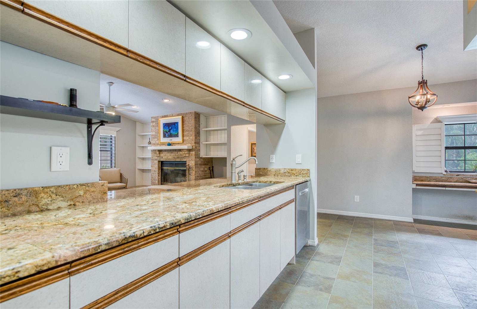 Image 20 of 58 For 44 Ridgecroft Lane