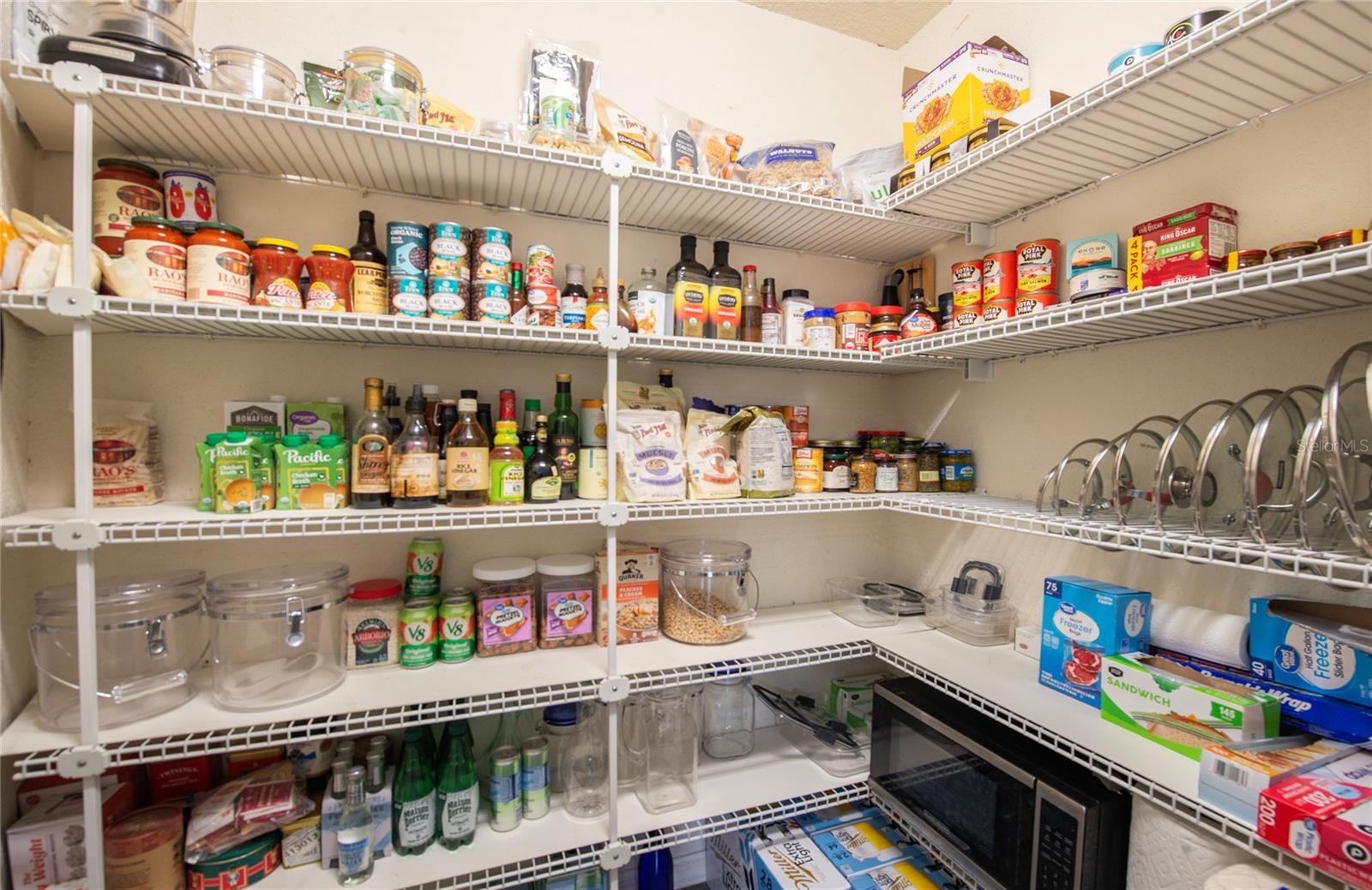 Image 24 of 58 For 44 Ridgecroft Lane