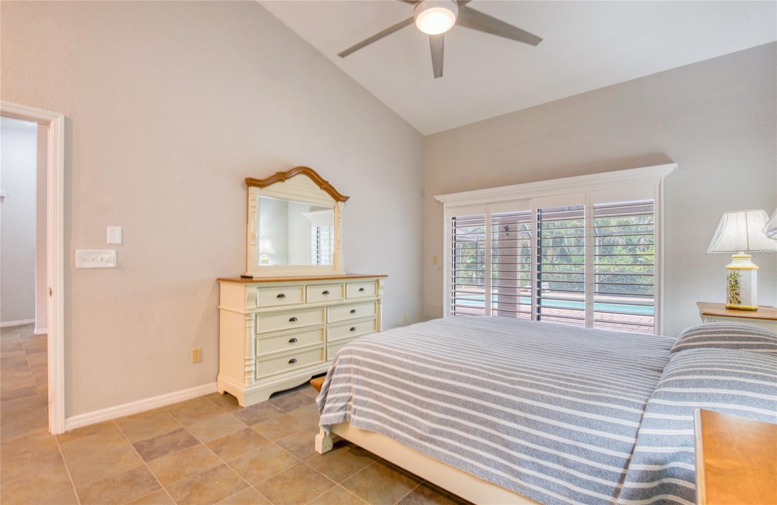 Image 28 of 58 For 44 Ridgecroft Lane