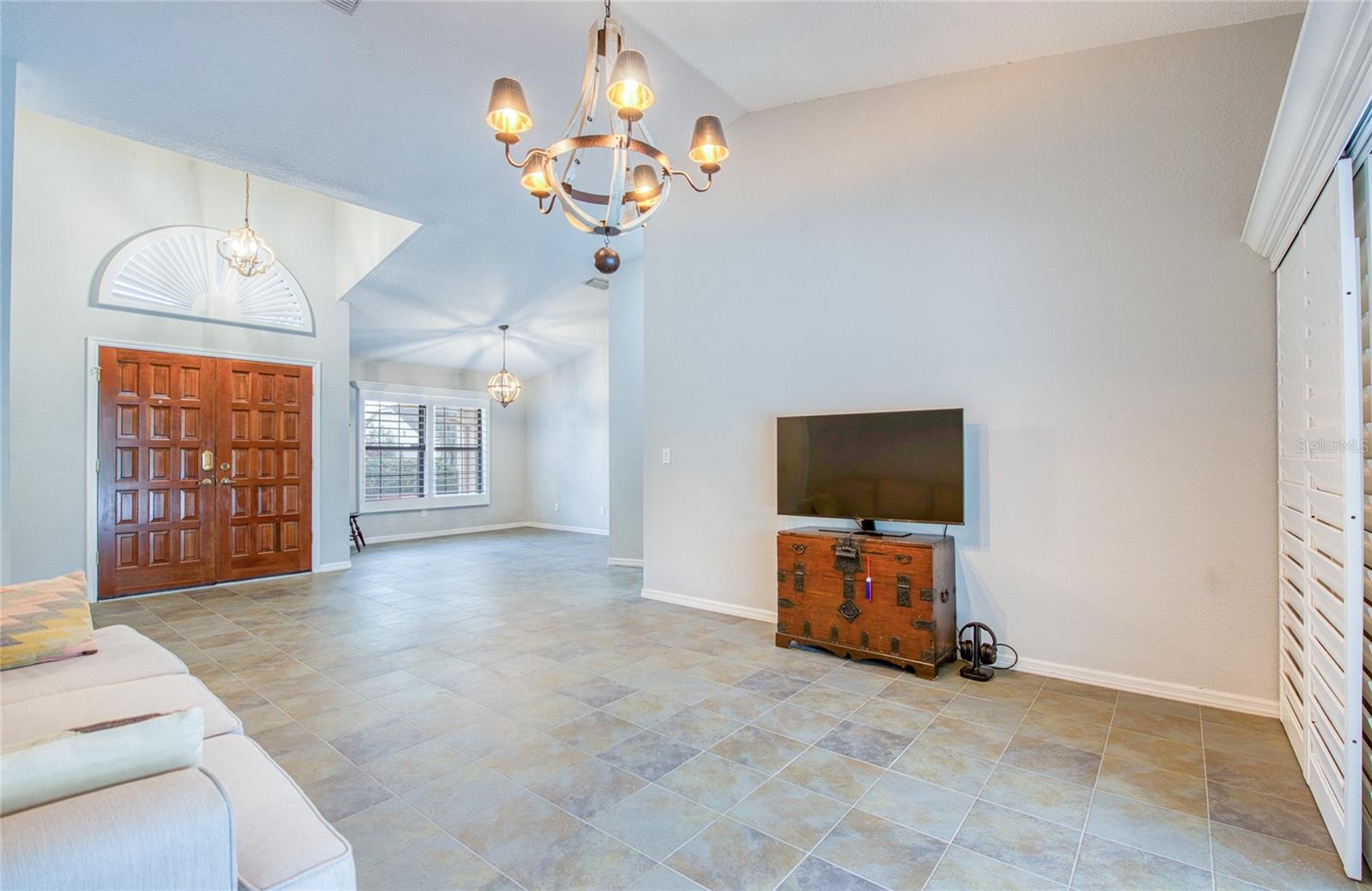 Image 8 of 58 For 44 Ridgecroft Lane