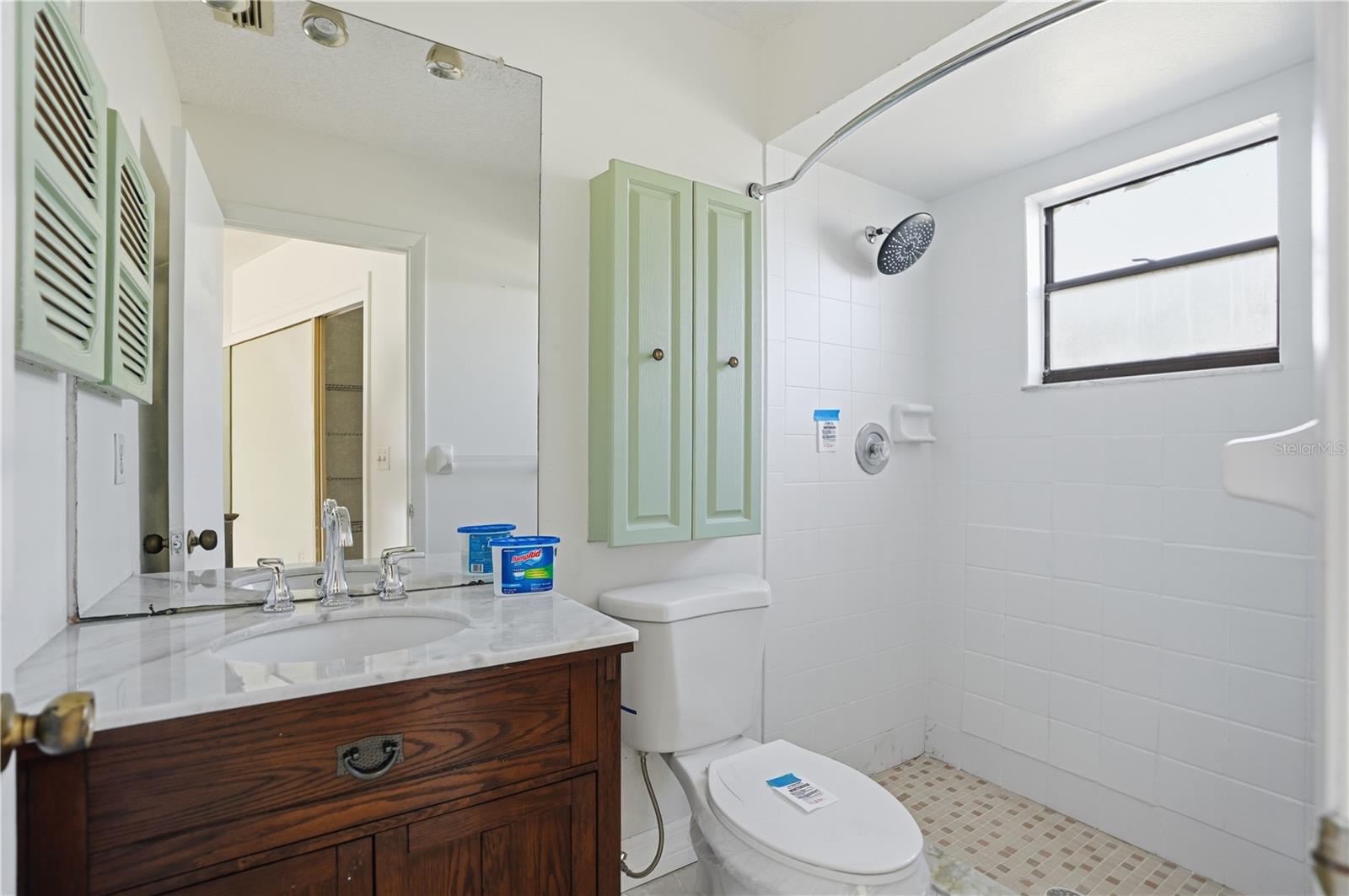 Image 6 of 10 For 2304 Hawthorne Road