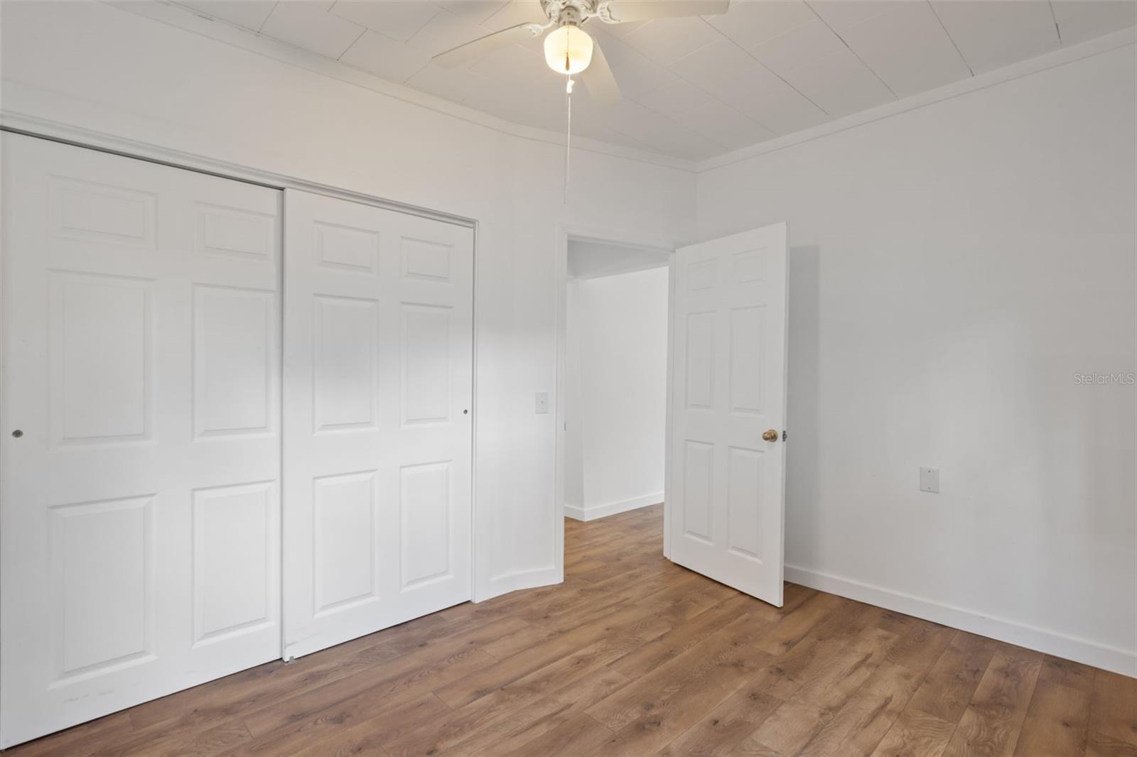 Image 12 of 30 For 515 Stafford Avenue