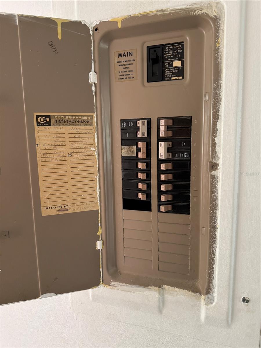 Image 15 of 17 For 4515 Marine Parkway 206