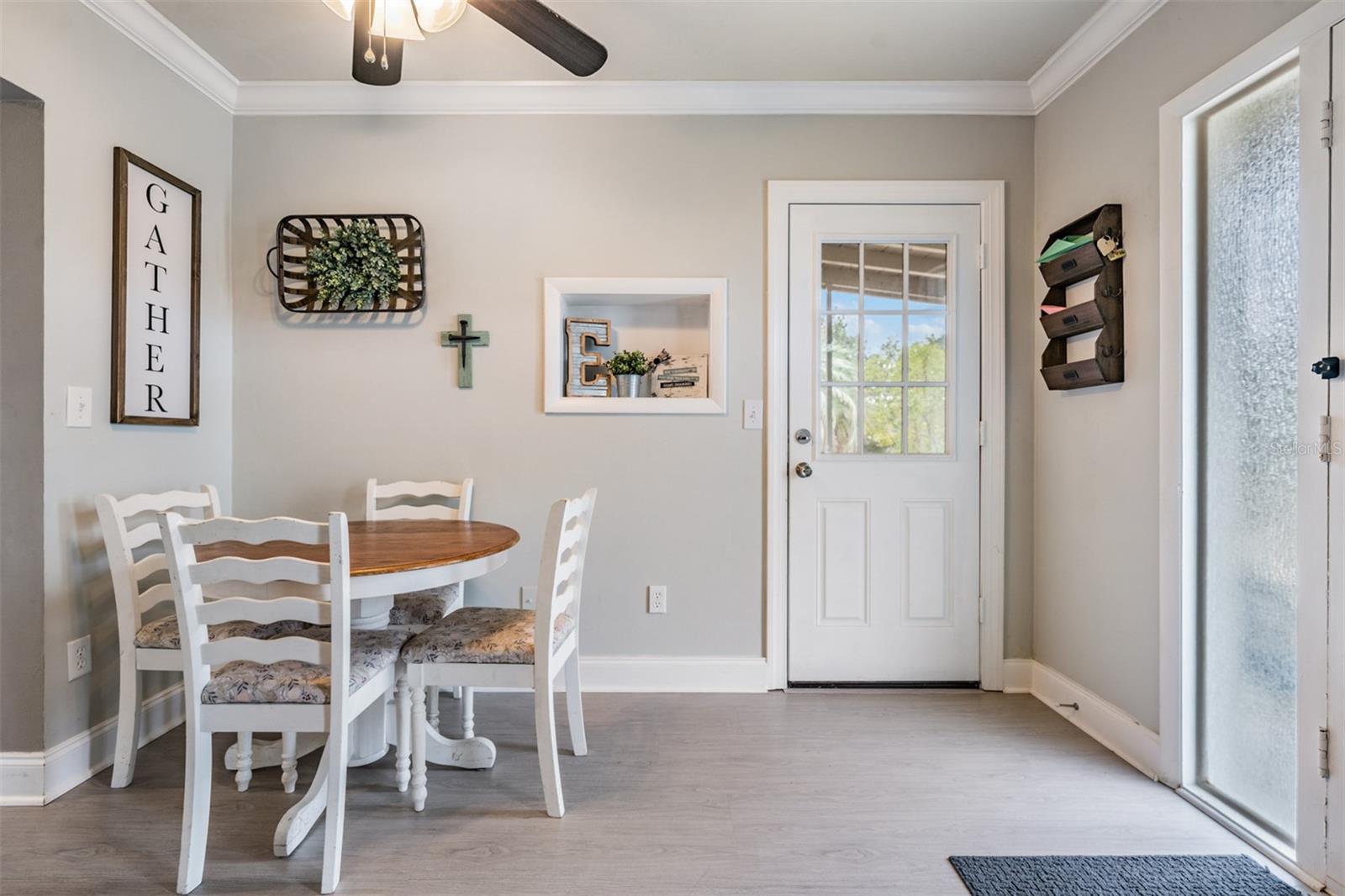 Image 8 of 15 For 6985 Merrick Lane