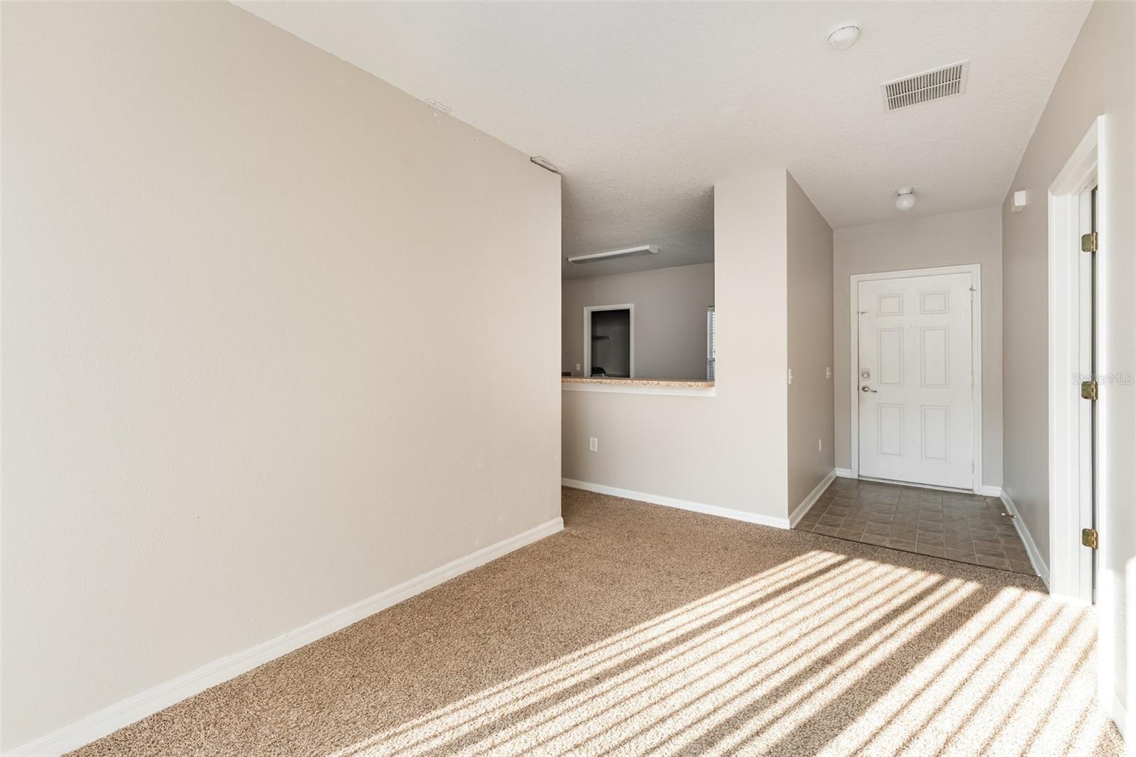 Image 3 of 15 For 998 Cumberland Drive