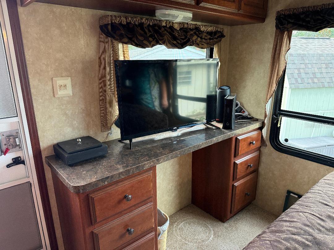 Image 13 of 15 For 9517 Black Bear Drive